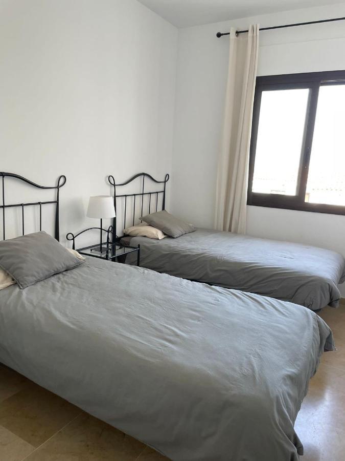 Penthouse Marina La Duquesa Apartment Манилва Екстериор снимка
