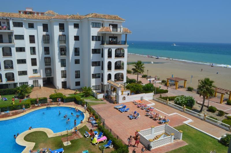 Penthouse Marina La Duquesa Apartment Манилва Екстериор снимка