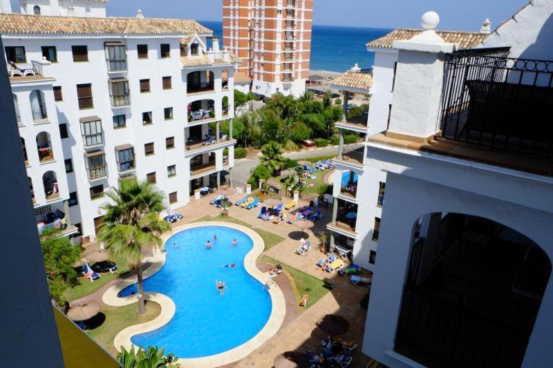 Penthouse Marina La Duquesa Apartment Манилва Екстериор снимка